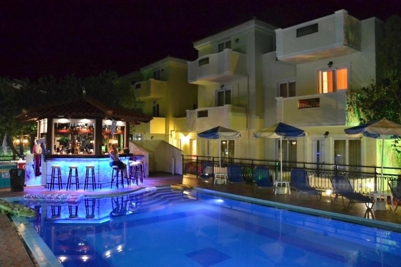 Sofia Studios & Apts Ayía Marína Exterior foto