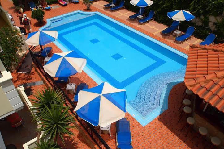 Sofia Studios & Apts Ayía Marína Exterior foto